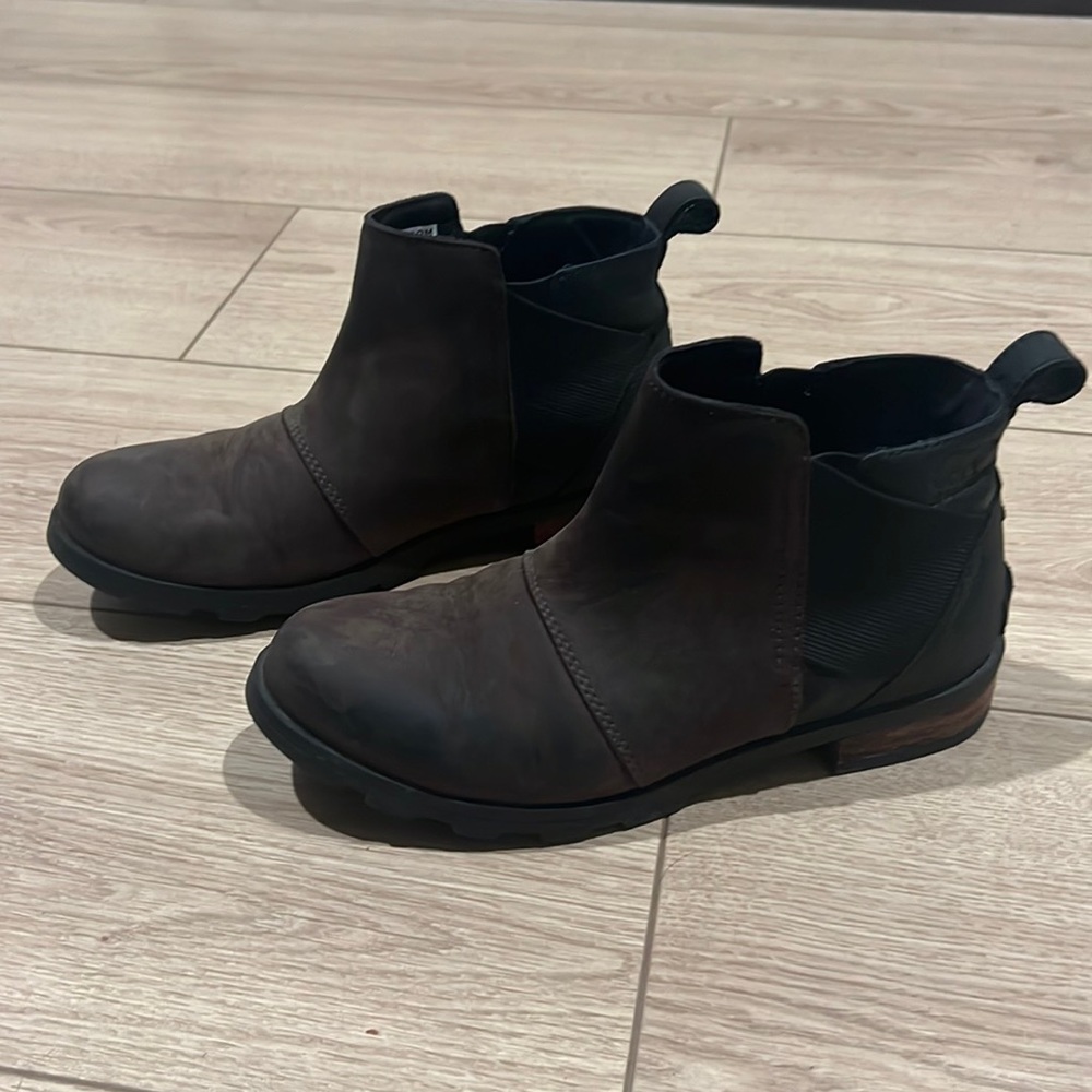 Sorel Chelsea Boots